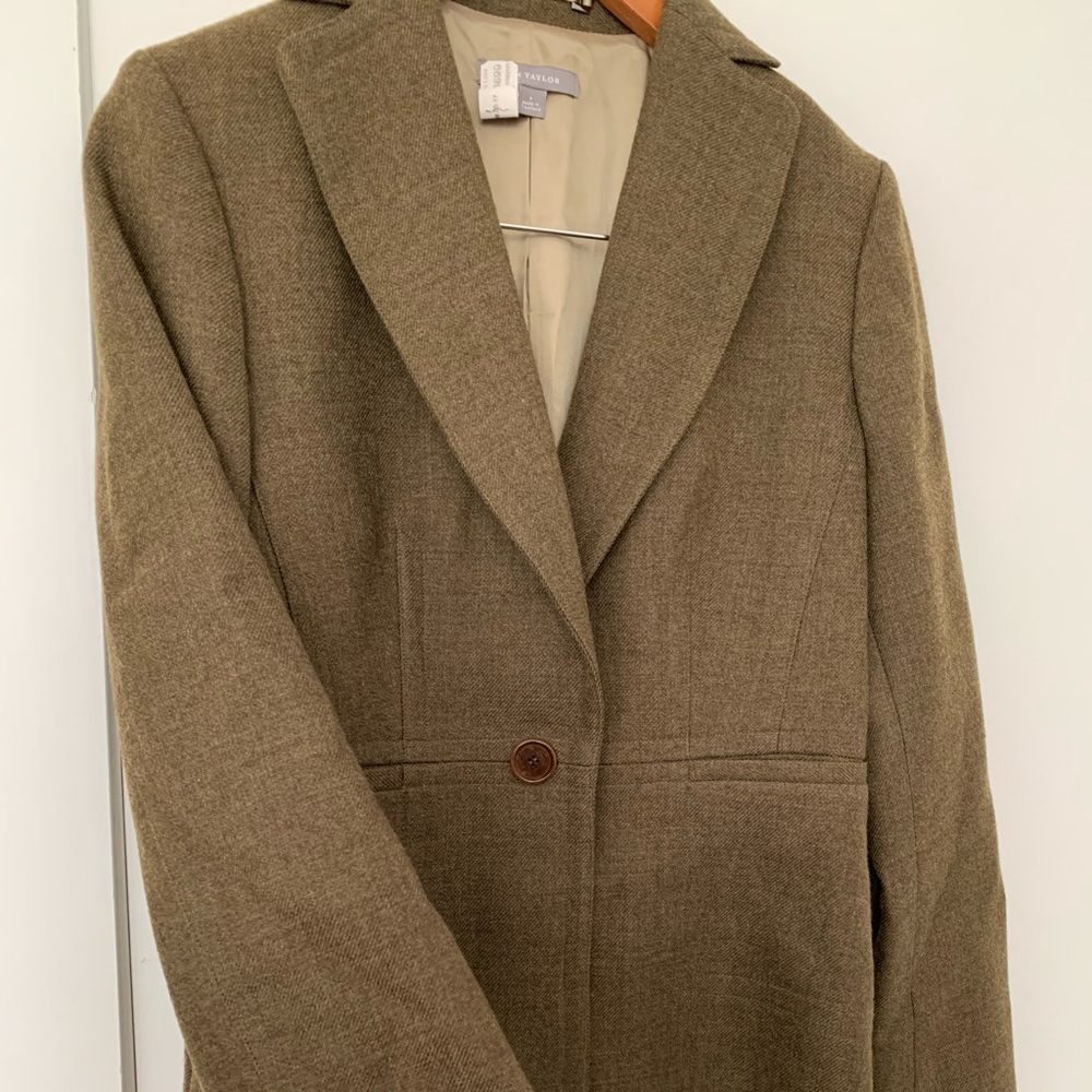 Ann Taylor - Olive green wool blazer - size 4